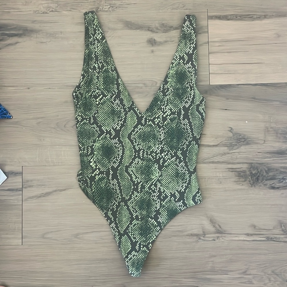 Snake print double v bodysuit